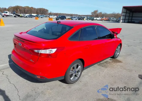 2014 Ford Focus Se z USA, uszkodzony, nr VIN 1FADP3F24EL361394